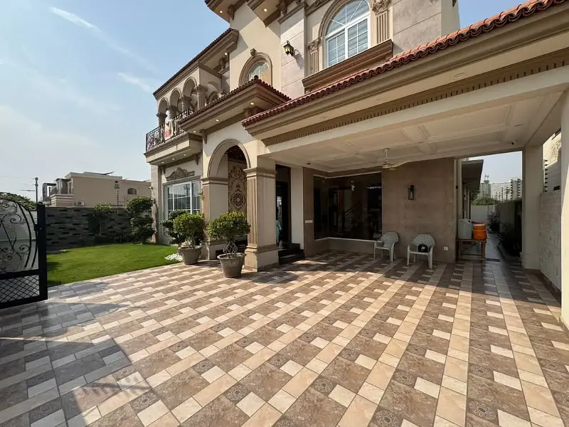 Villa for rent in Bahria Town Phase 8, Rawalpindi-pic_1